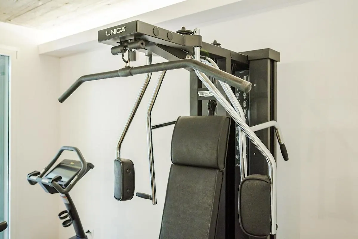 Duomo Bilocale - Private Gym- Metropolitana Apartment Milan